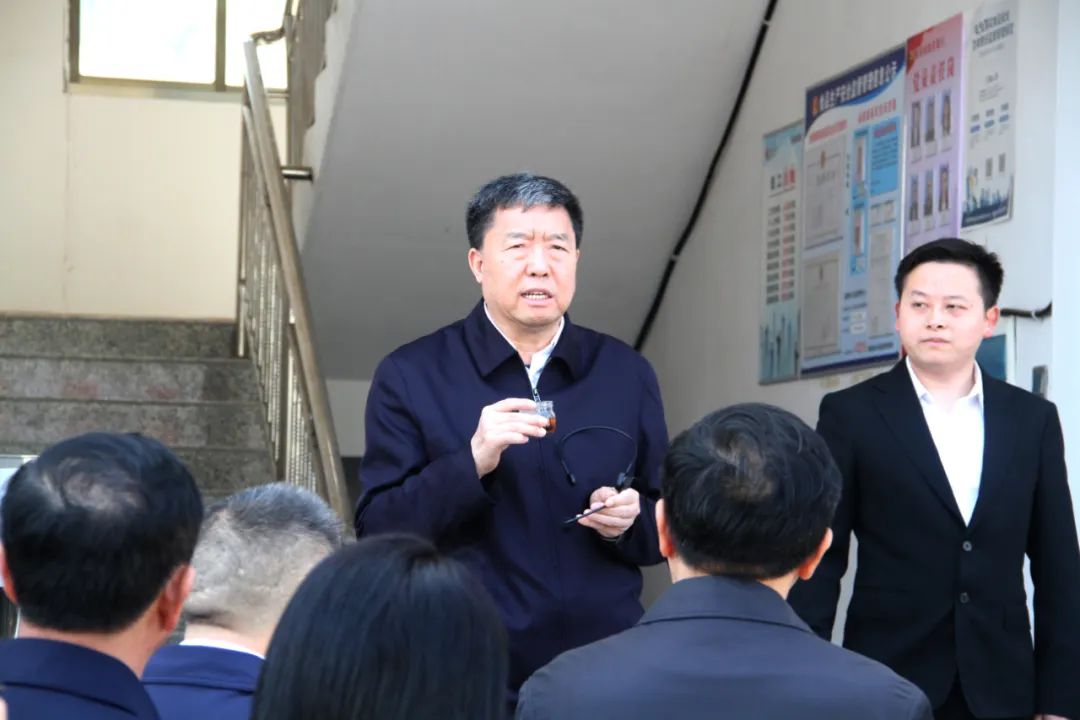 省政协党组书记、主席毛万春调研湖南世界杯购买平台网站桑植白茶有限公司